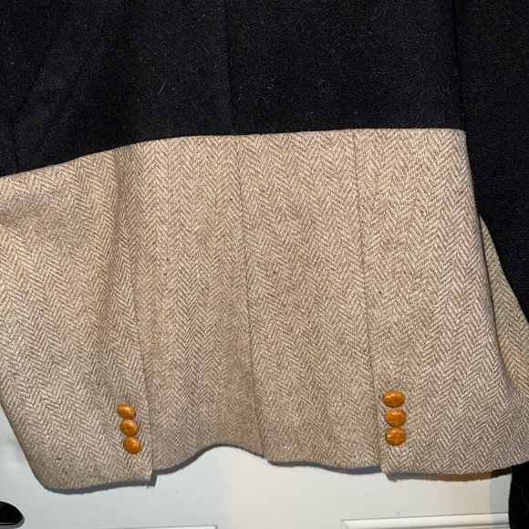 Women's Colorblock Wool Jacket - Picture 7 of 8